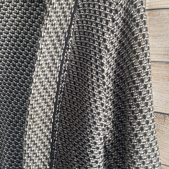 LARGE | Knitted cardigan - Picture 4 of 9